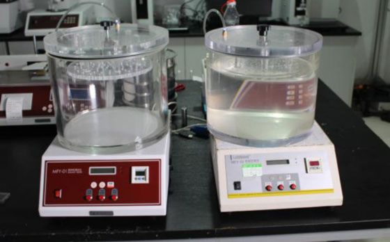 采用亚洲成色网MFY-02密封試驗儀，對（duì）塑（sù）料包裝袋密封性進行負壓法（fǎ）測試過程圖解